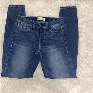 Mudd Low Rise Skinny Jeans Juniors size 5